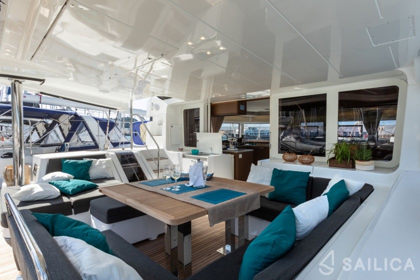 Lagoon 52F - Yacht Charter Sailica