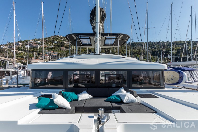Lagoon 52F - Yacht Charter Sailica