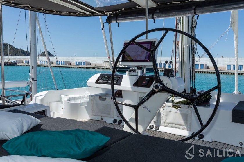 Lagoon 52F - Yacht Charter Sailica