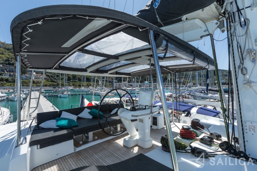 Lagoon 52F - Yacht Charter Sailica