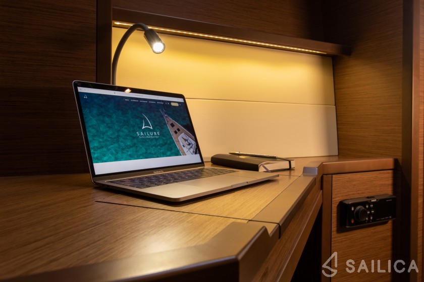 Lagoon 52F - Yacht Charter Sailica
