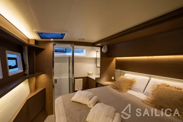 Lagoon 52F - Yacht Charter Sailica