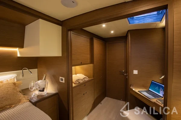 Lagoon 52F - Yacht Charter Sailica