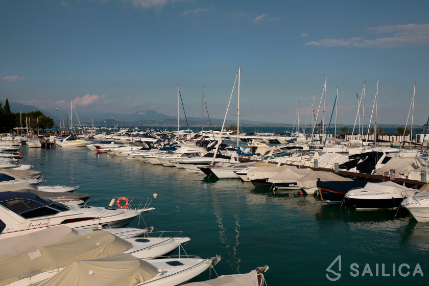 Lema Gen 2 - Yacht Charter Sailica