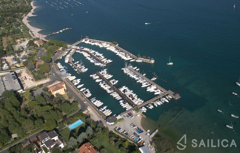 Lema Gen 2 - Yacht Charter Sailica