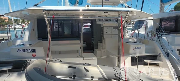Leopard 40 - Yacht Charter Sailica