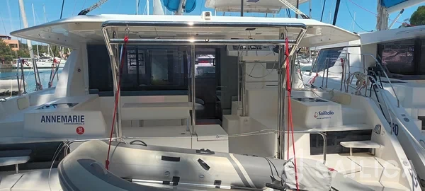 Leopard 40 - Yacht Charter Sailica