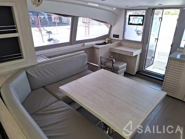 Leopard 40 - Yacht Charter Sailica