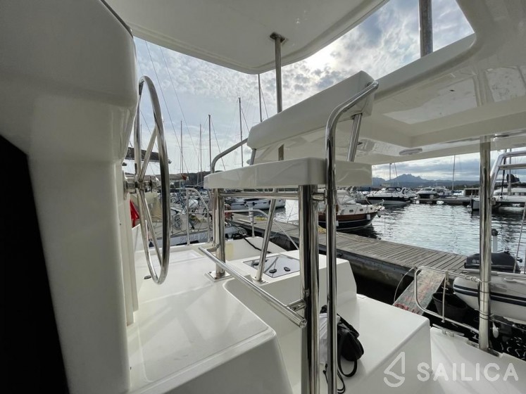 Leopard 40 - Yacht Charter Sailica
