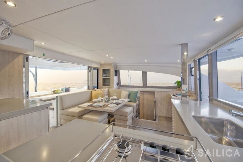 Leopard 40 - Yacht Charter Sailica