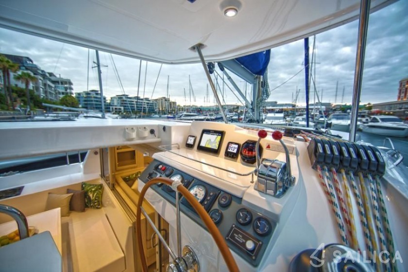Leopard 40 - Yacht Charter Sailica