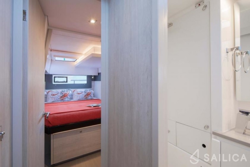 Leopard 40 - Yacht Charter Sailica