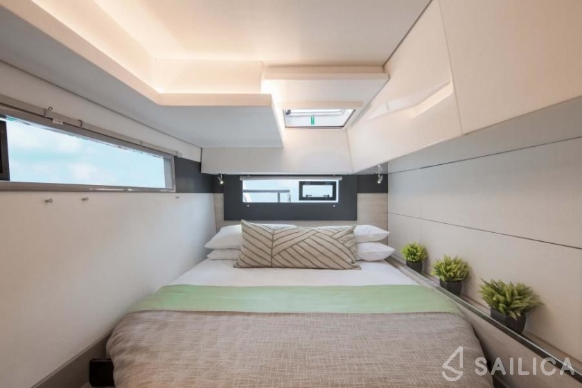 Leopard 40 - Yacht Charter Sailica