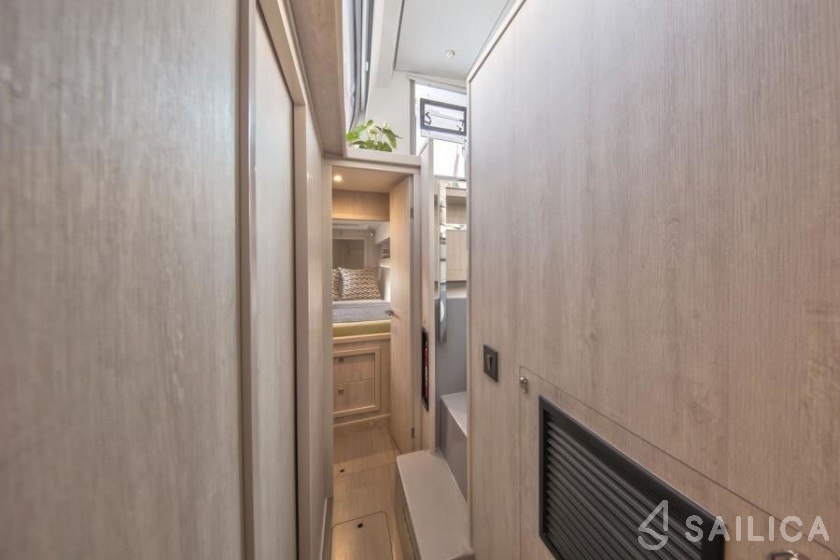 Leopard 40 - Yacht Charter Sailica