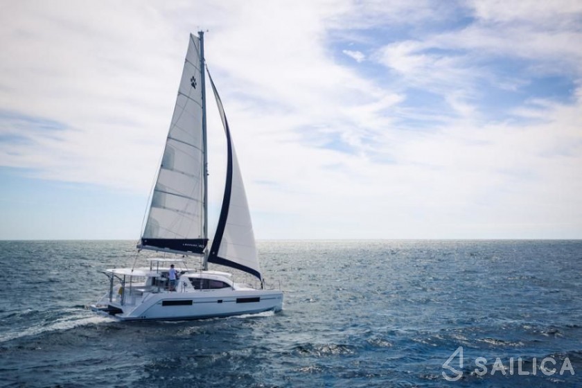 Leopard 40 - Yacht Charter Sailica