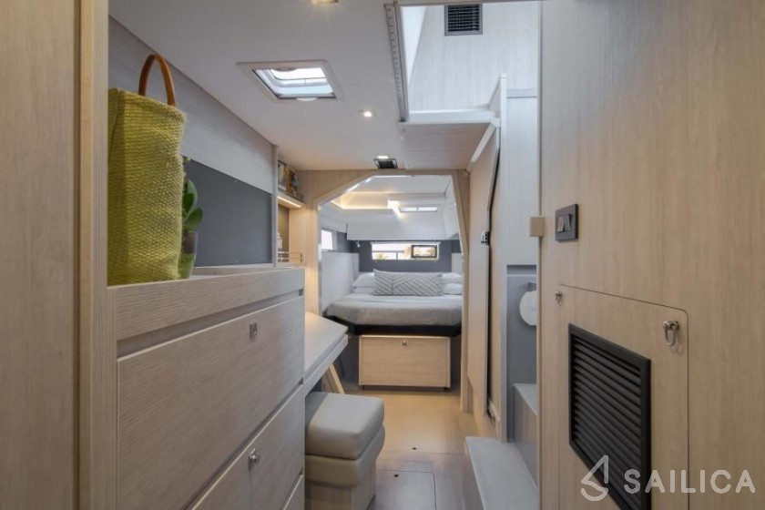 Leopard 40 - Yacht Charter Sailica