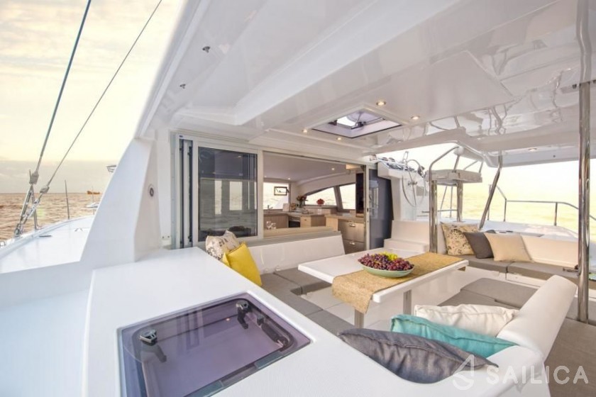 Leopard 40 - Yacht Charter Sailica