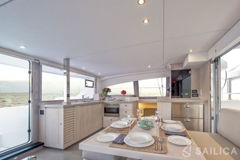 Leopard 40 - Yacht Charter Sailica