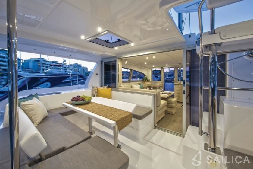 Leopard 40 - Yacht Charter Sailica