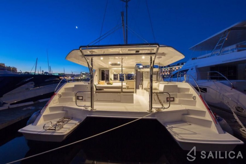 Leopard 40 - Yacht Charter Sailica