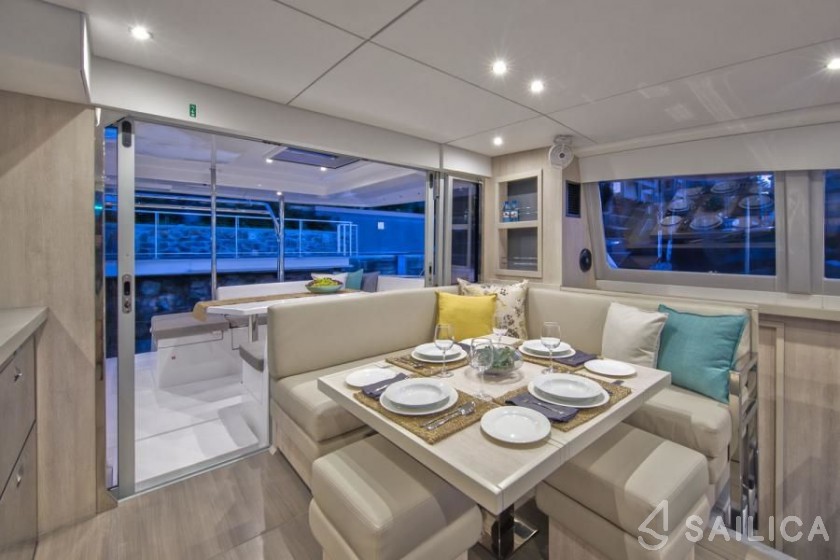 Leopard 40 - Yacht Charter Sailica