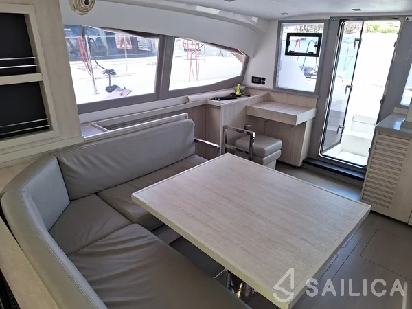 Leopard 40 - Yacht Charter Sailica