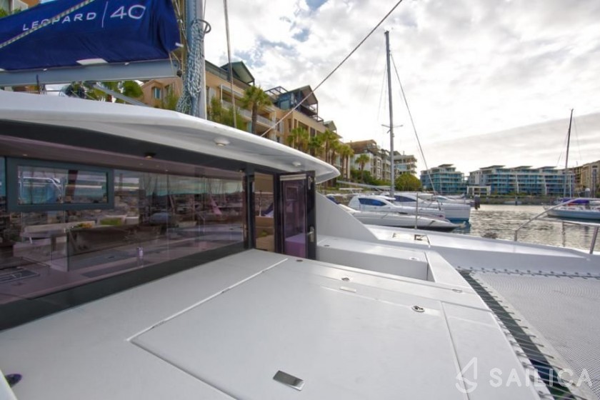 Leopard 40 - Yacht Charter Sailica