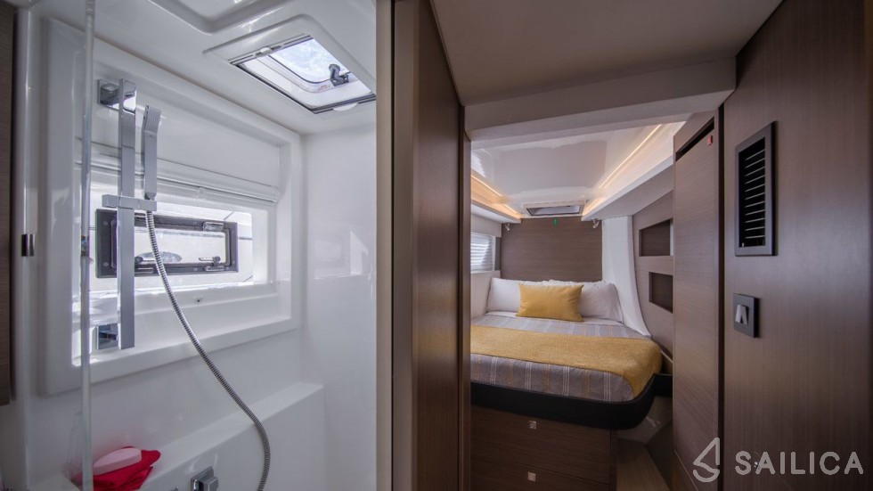 Leopard 42 - Yacht Charter Sailica