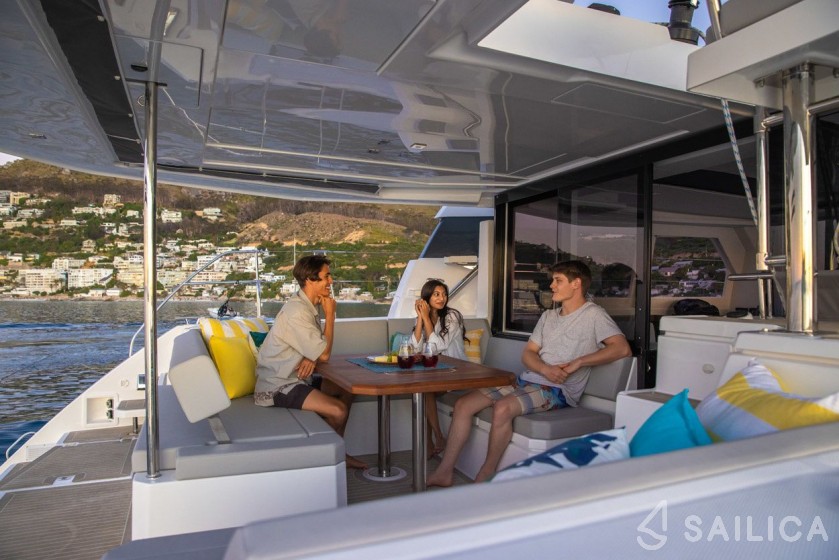 Leopard 42 - Yacht Charter Sailica