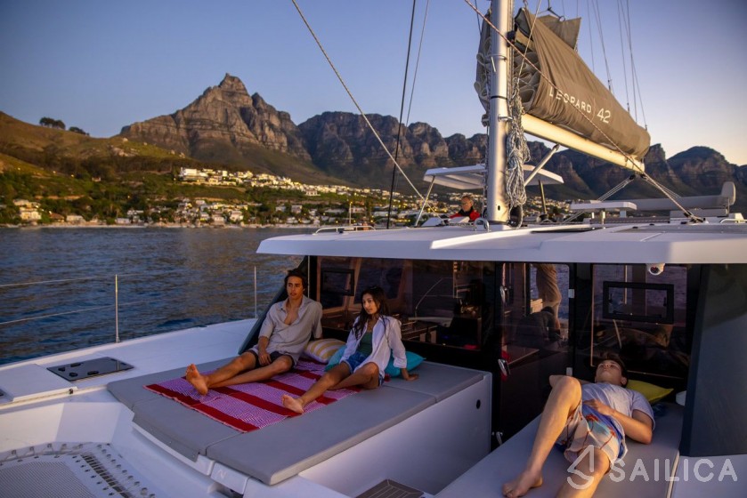 Leopard 42 - Yacht Charter Sailica