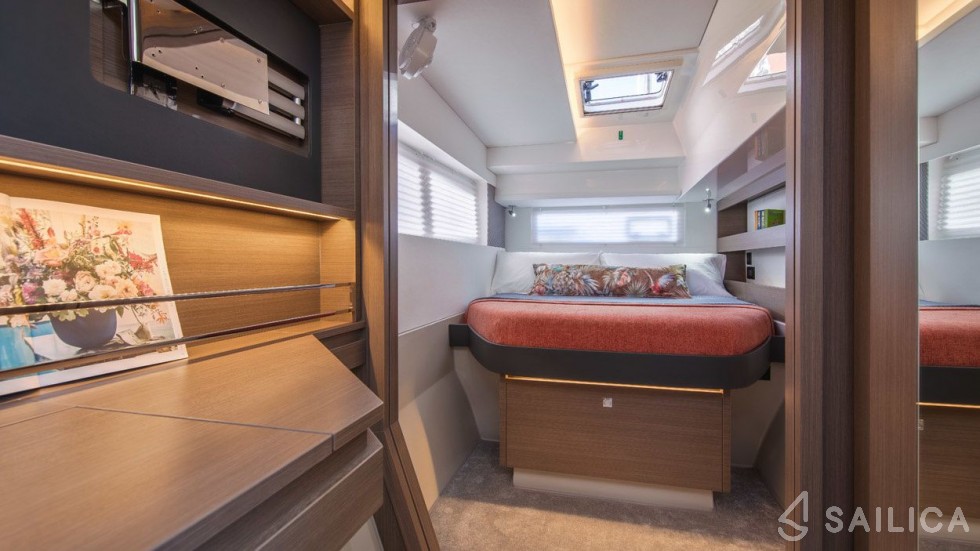 Leopard 42 - Yacht Charter Sailica