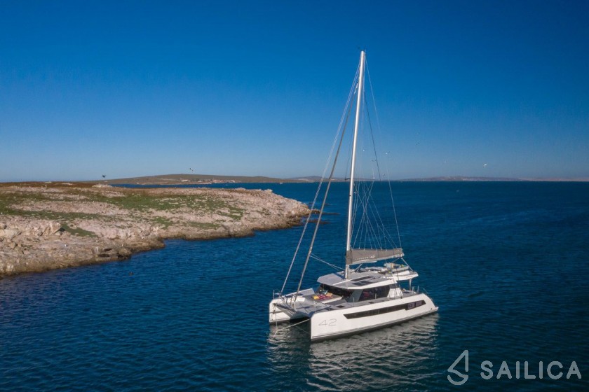 Leopard 42 - Yacht Charter Sailica