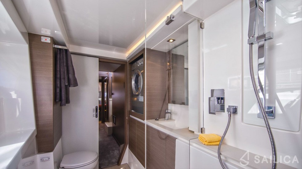 Leopard 42 - Yacht Charter Sailica