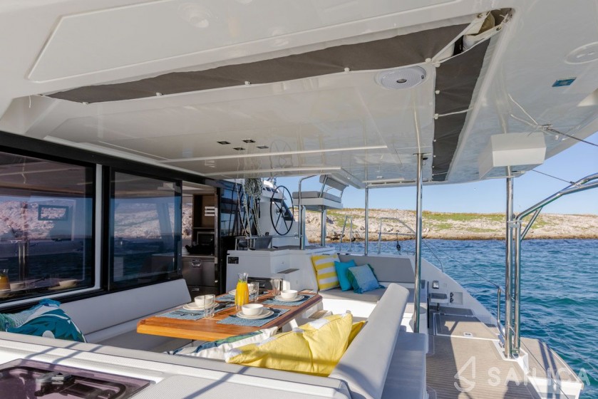 Leopard 42 - Yacht Charter Sailica