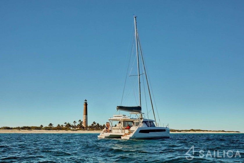Leopard 42 - Yacht Charter Sailica