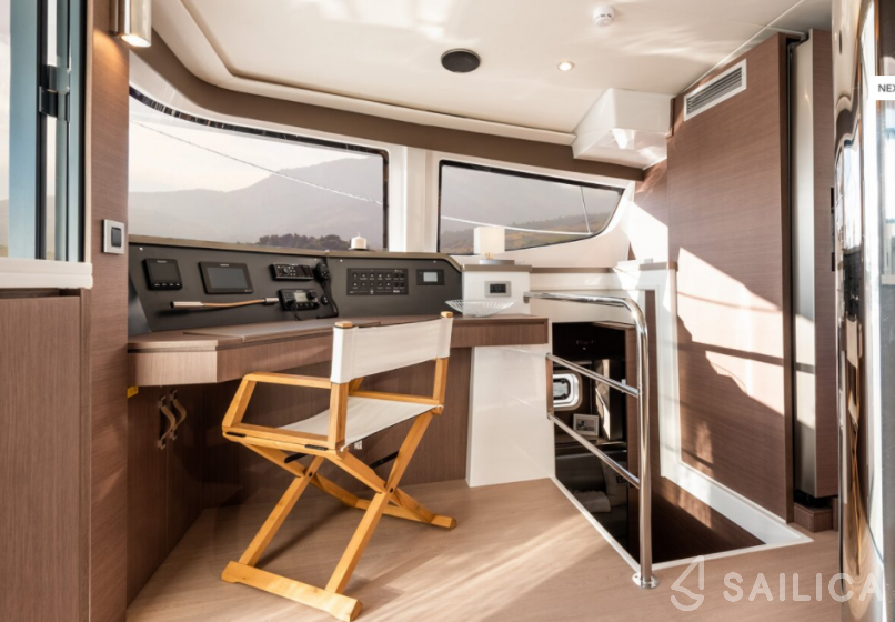 Bali 4.6 - Yacht Charter Sailica