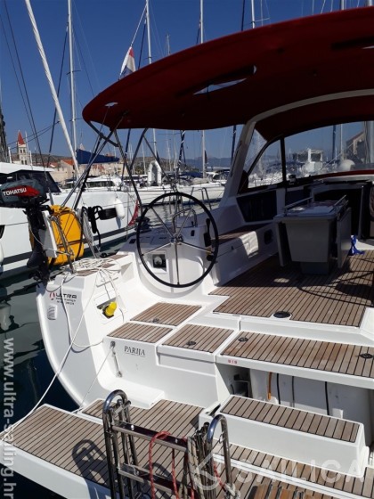 Oceanis 45 - Yacht Charter Sailica