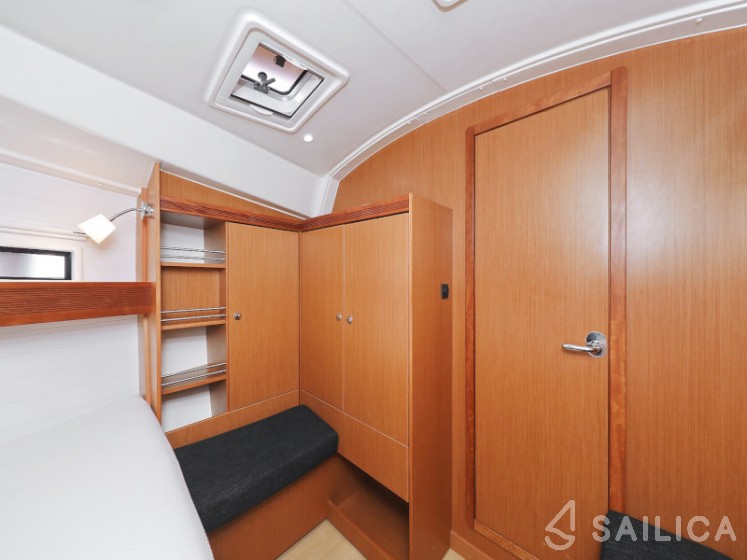 Bavaria 36 Cruiser - Yacht Charter Sailica