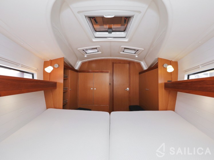 Bavaria 36 Cruiser - Yacht Charter Sailica