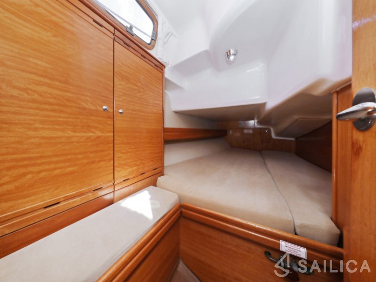 Bavaria 37 Cruiser - Yacht Charter Sailica