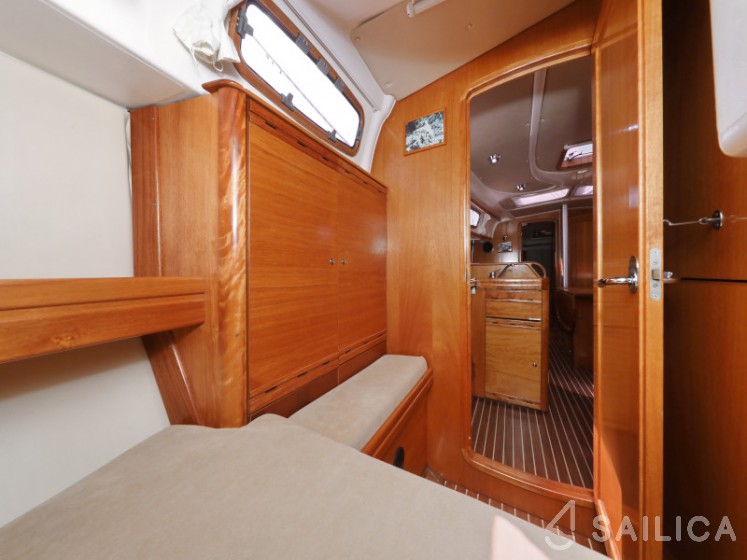 Bavaria 37 Cruiser - Yacht Charter Sailica