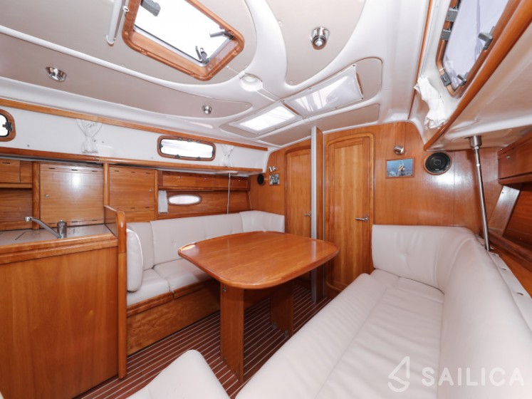 Bavaria 37 Cruiser - Yacht Charter Sailica
