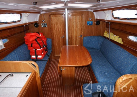 Bavaria 37 Cruiser - Yacht Charter Sailica