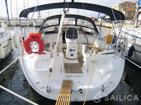 Bavaria 37 Cruiser - Yacht Charter Sailica