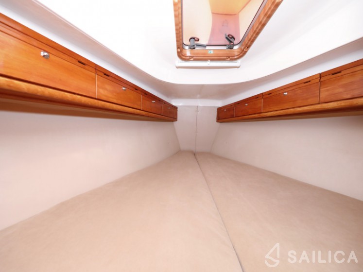 Bavaria 37 Cruiser - Yacht Charter Sailica