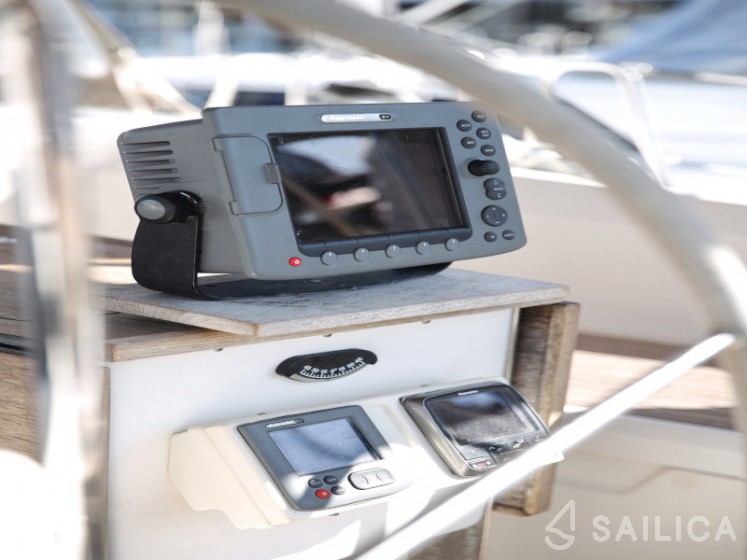 Bavaria 40 Cruiser - Yacht Charter Sailica