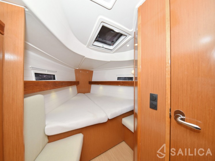 Bavaria 40 Cruiser - Yacht Charter Sailica