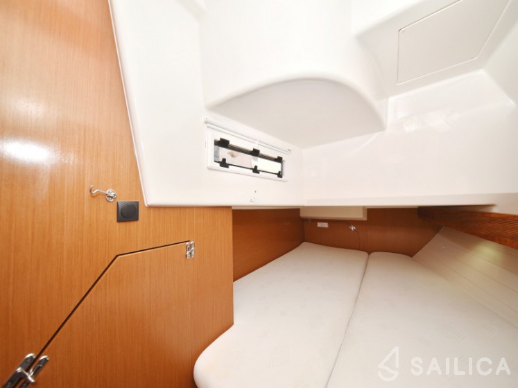 Bavaria 40 Cruiser - Yacht Charter Sailica