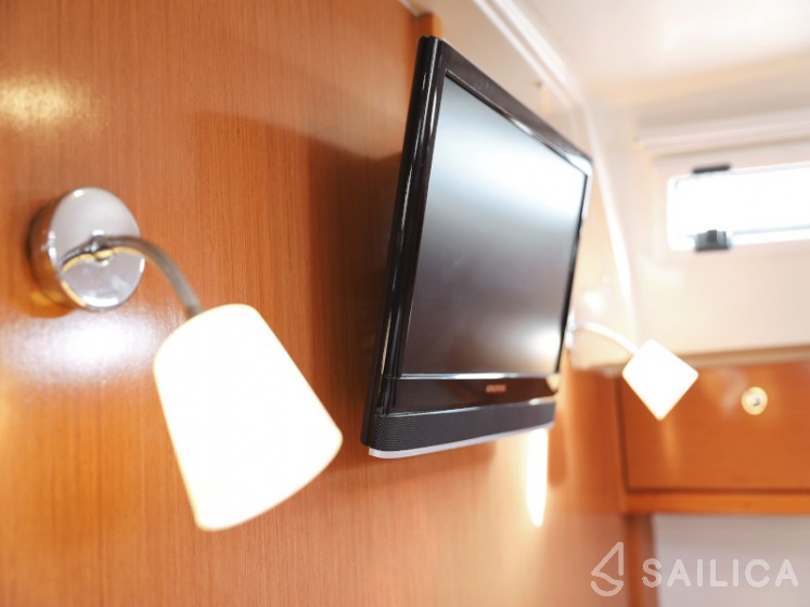 Bavaria 40 Cruiser - Yacht Charter Sailica