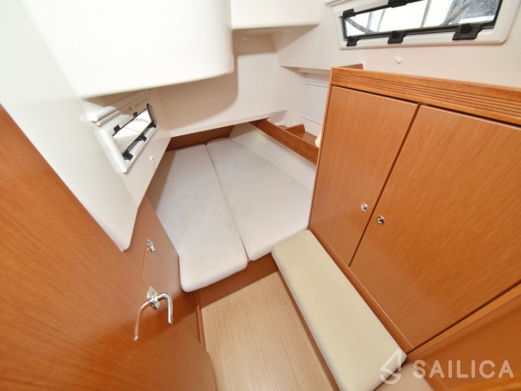 Bavaria 40 Cruiser - Yacht Charter Sailica